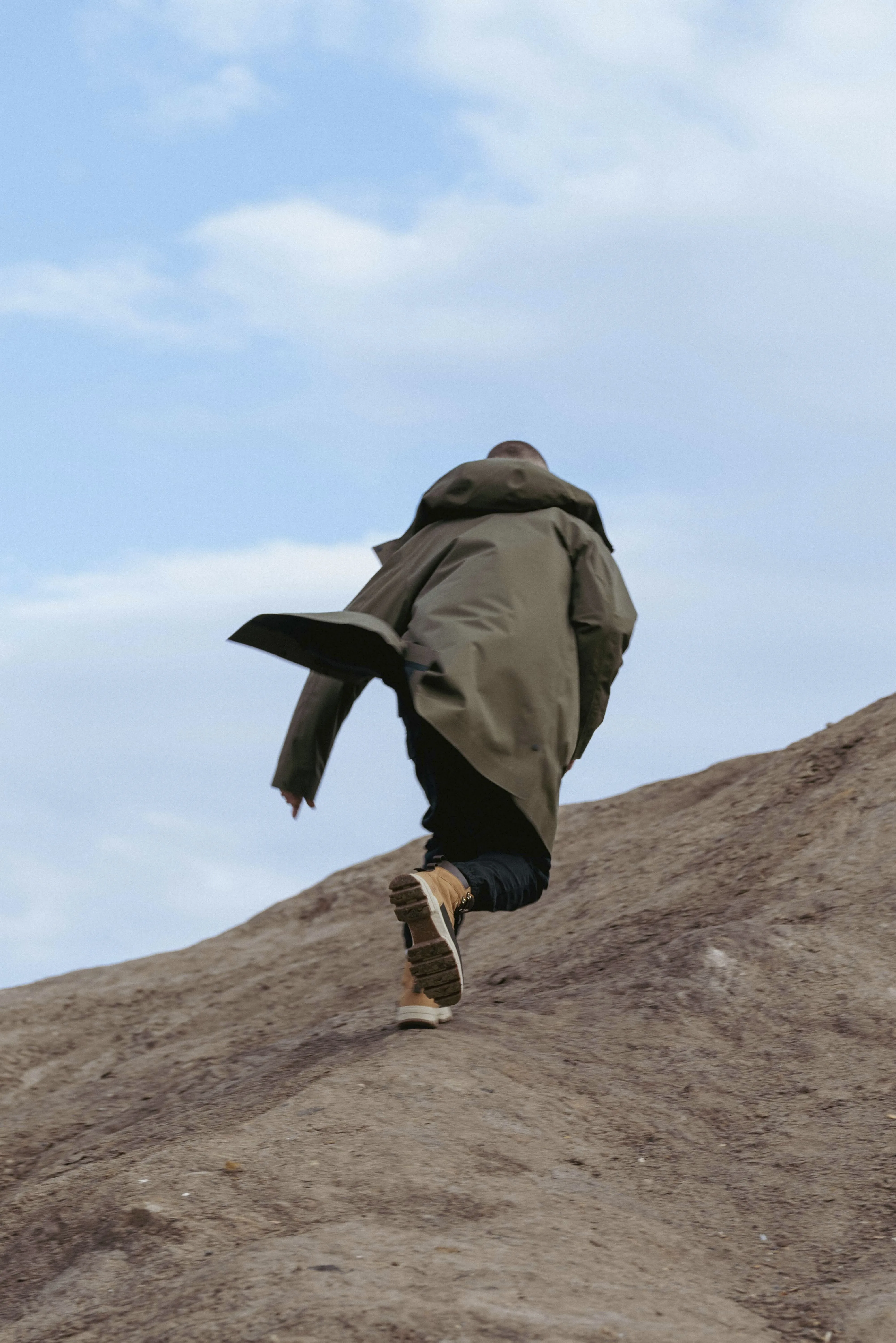 RESH selected archive still — showreel 04